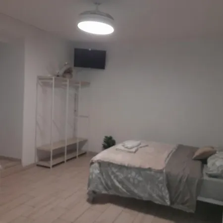 Vicolo 17 Apartment *